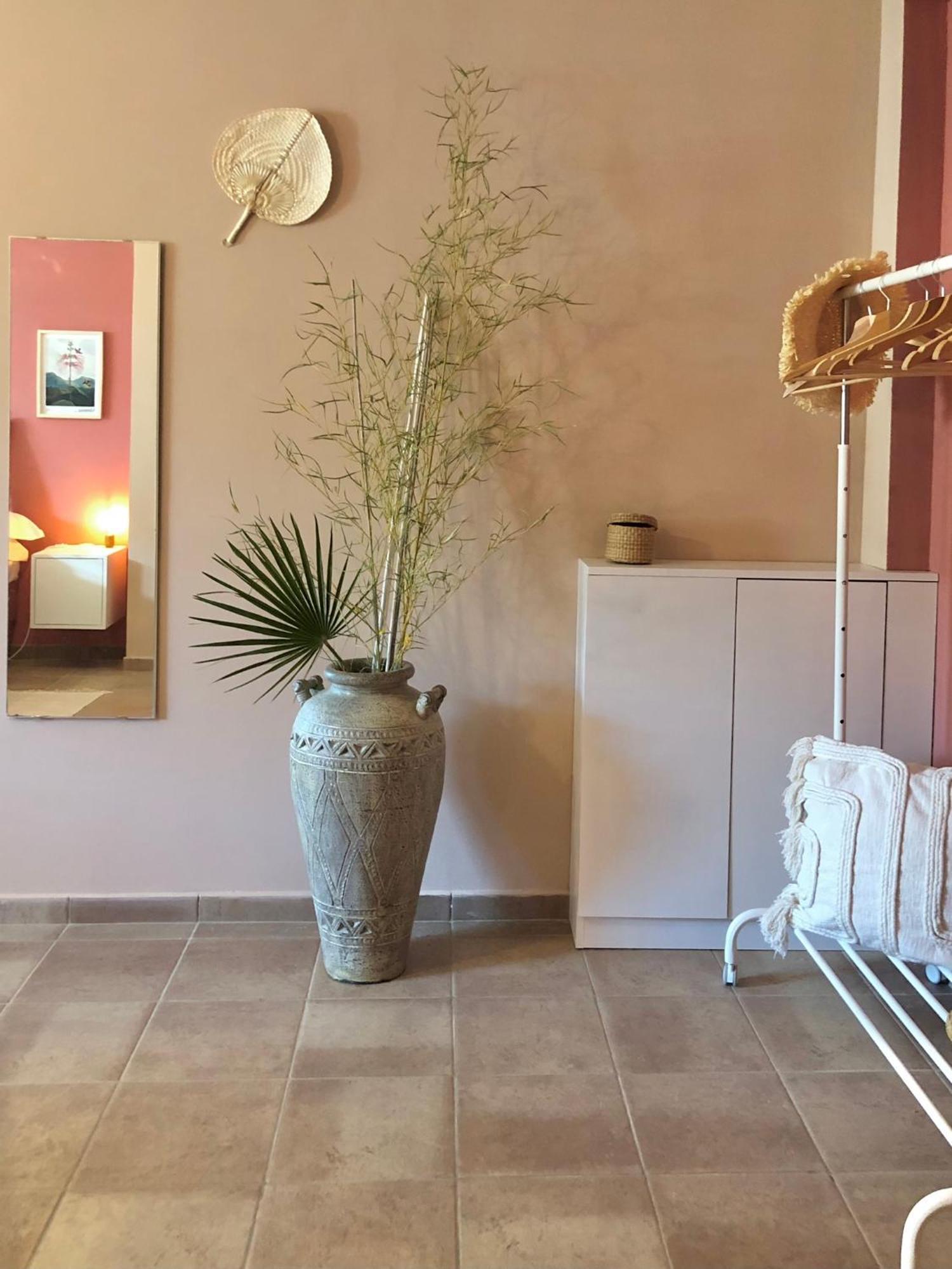 Blue Apricot Apartment Con Jacuzzi Montesilvano Bagian luar foto